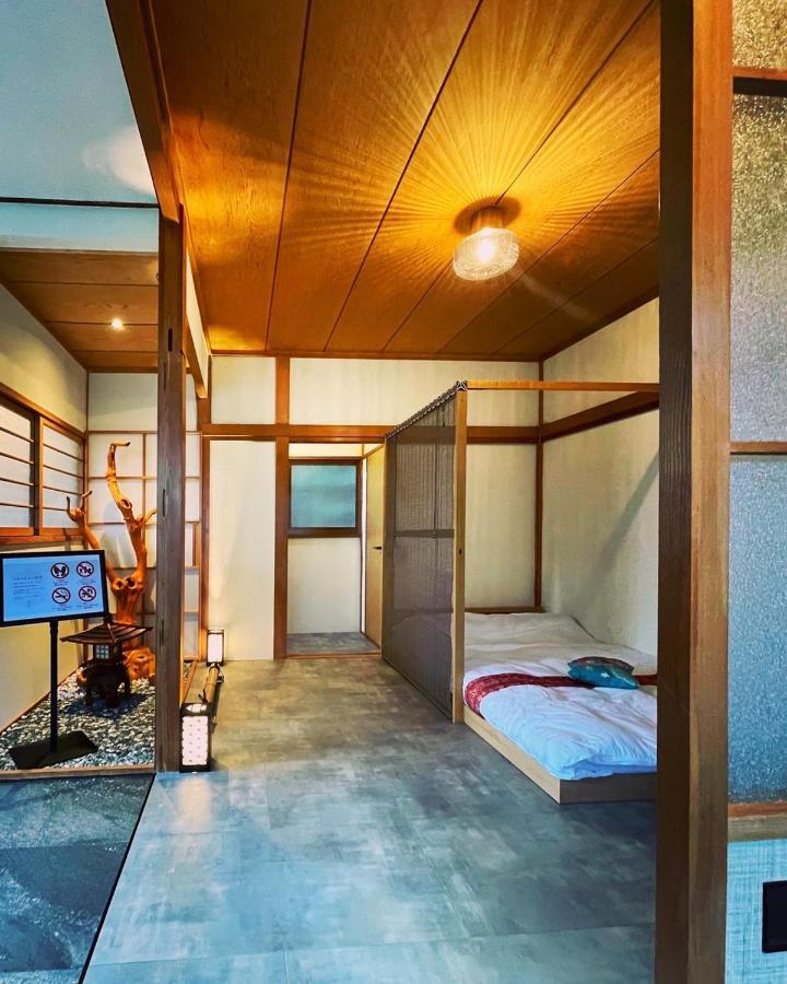 オーシャンビュー 加美屋リゾート 江ノ島,江ノ島の島内,仲見世通りから3分,海と日の出を臨む貸切の和モダン別荘 Fujisawa Exterior photo